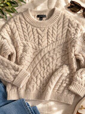 J.Crew Cable Knit Lambswool Sweater Oatmeal Beige Size M